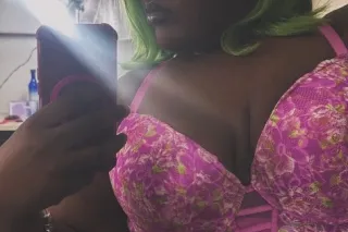 SPECIALS 2 girl blow n go 120 tonight only or 60$ blow n go A THICK SEXY TREAT 🍭Cum splash in my water park - Image 5