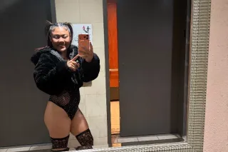 EXOTIC Curvy Petite Asian Bomb... - Image 2