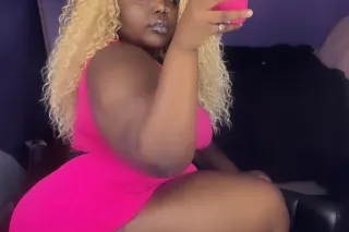 V-Day special 🎯60$ Blow N Go• Warning: Curves May Cause Distraction• Grown, Glossy & A Little Dangerous - Image 4