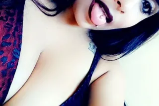 Sexy Latina incall outcalll facetime shows 😛🤤😘 - Image 4