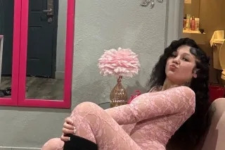 Cum see me Sexy n Sensual .💋🥂 - Image 4