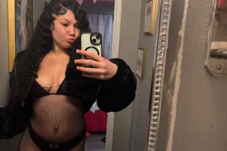 Cum see me Sexy n Sensual .💋🥂 - Image 1